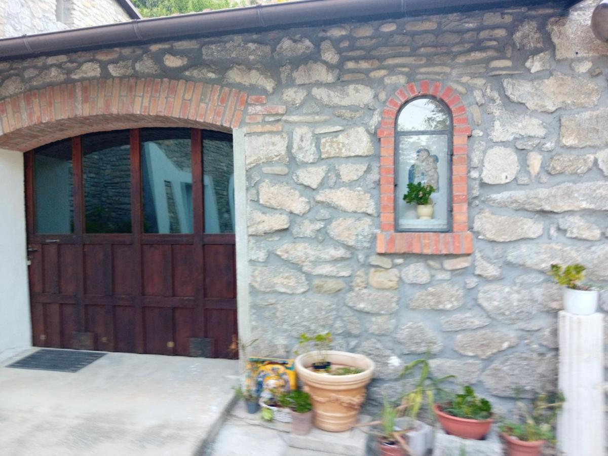 B&B Borgori' Borgo Rivola Bagian luar foto